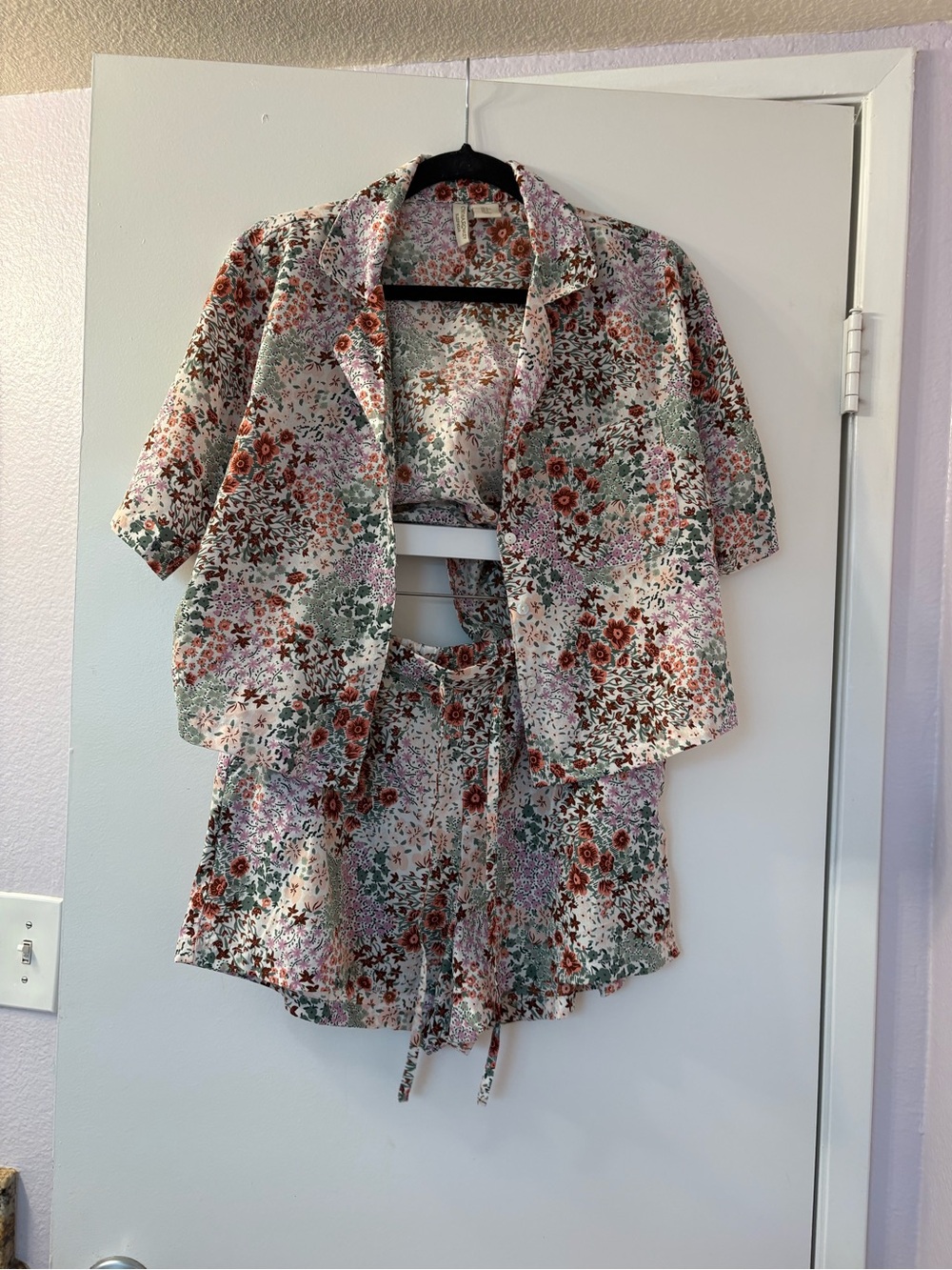 Cynthia Rowley two-piece short pajama set floral size small NWOT